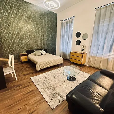Vendégház Eclusive & Quiet Center Near Oktogon Only Female *